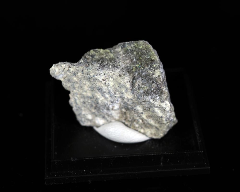 Becquerelite